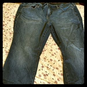 Medium wash skinny jeans